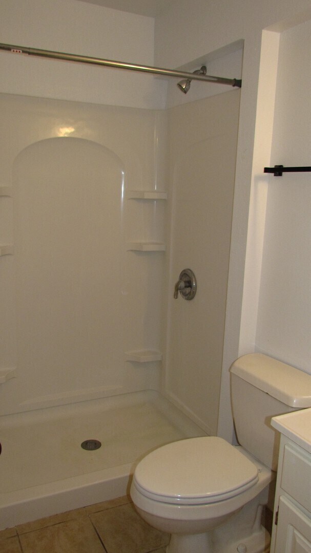 Building Photo - Available June 21!!