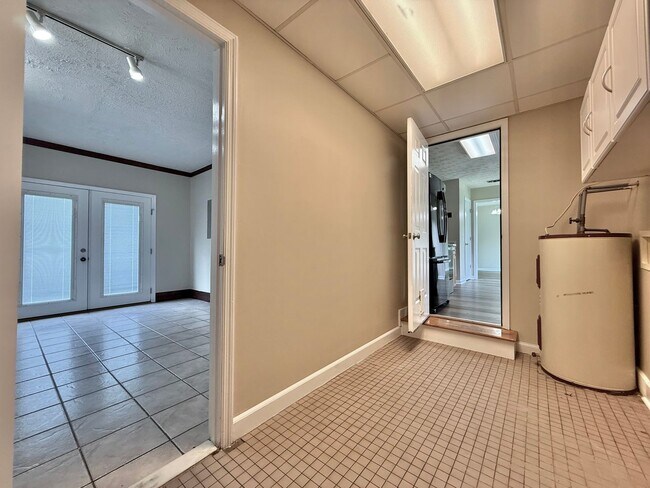 Building Photo - 279 Rice Gate Dr