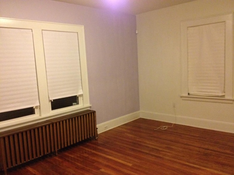 Building Photo - 105 Wilson St