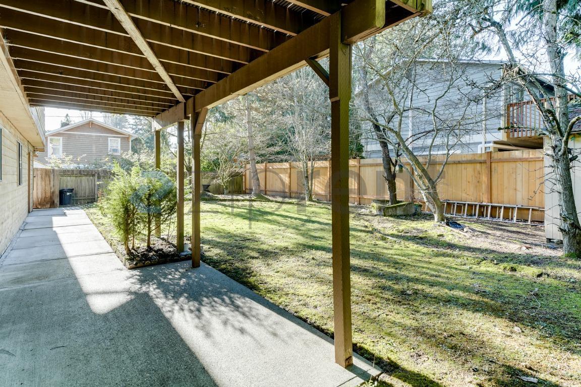 Building Photo - 14325 19th Ave NE