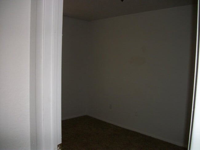 Building Photo - 9108 Elgin Ave