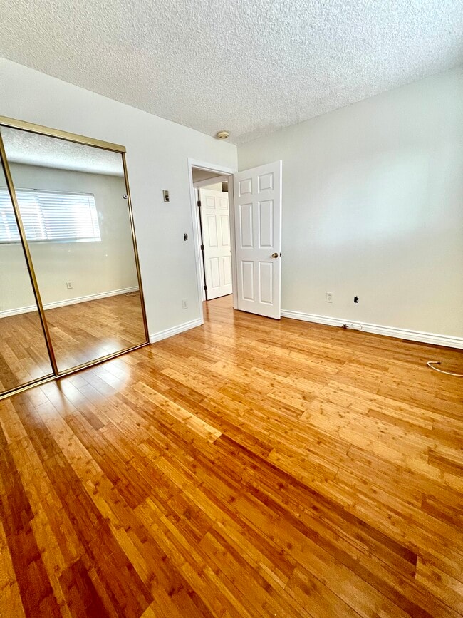 Building Photo - 1218 Amethyst St