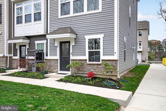 Building Photo - 54 Sidney Ln