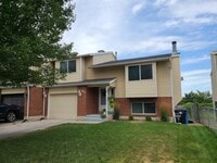 Building Photo - 937 N 900 W