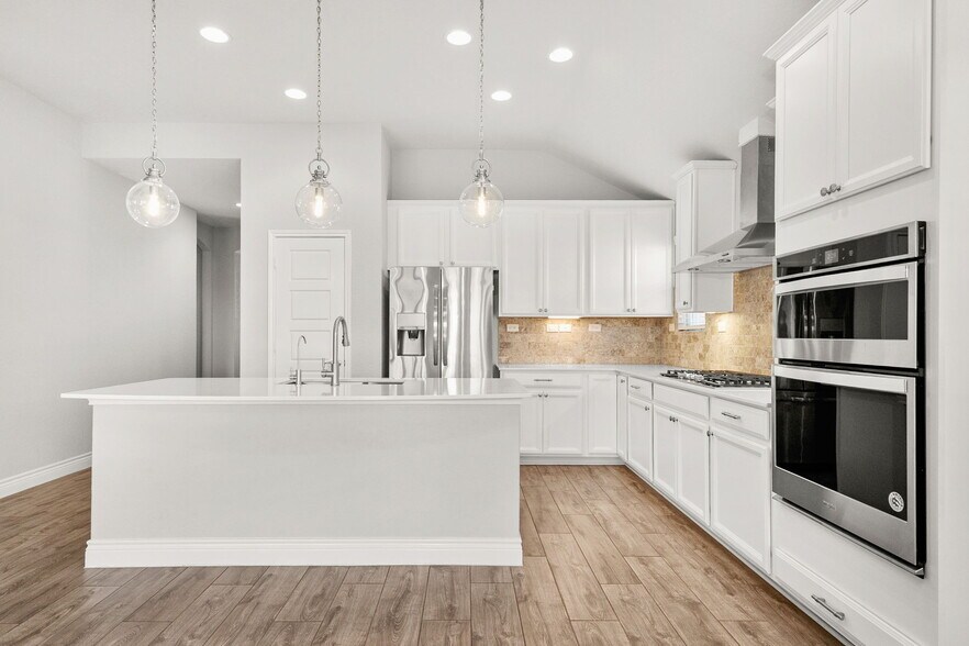 Building Photo - 2255 Oak Run Pky