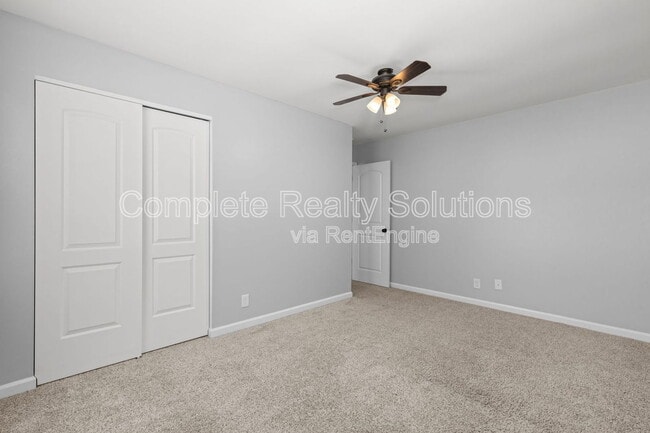 Building Photo - 17 Auchly Ln