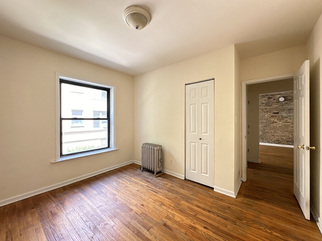 Building Photo - 2332 N Spaulding Ave