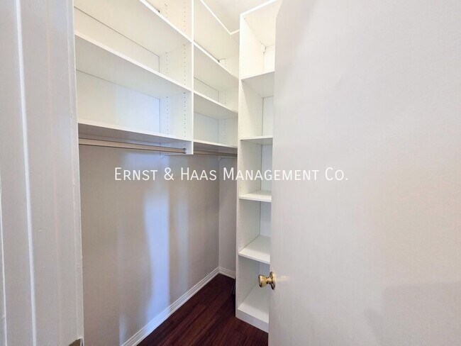 Building Photo - 1030 E Ocean Blvd