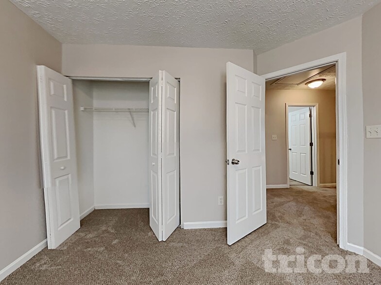 Building Photo - 610 Stonecrest Dr