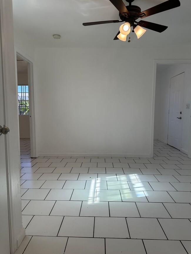 Building Photo - Conveniently Located Home in Modesto
