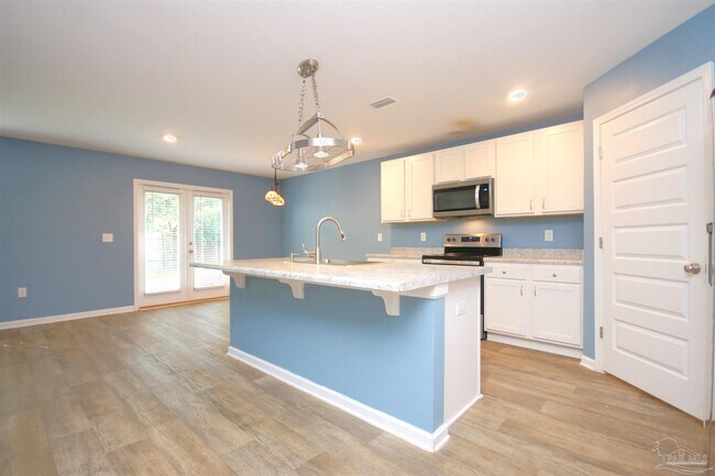 Building Photo - 10589 Queens Gate Cir