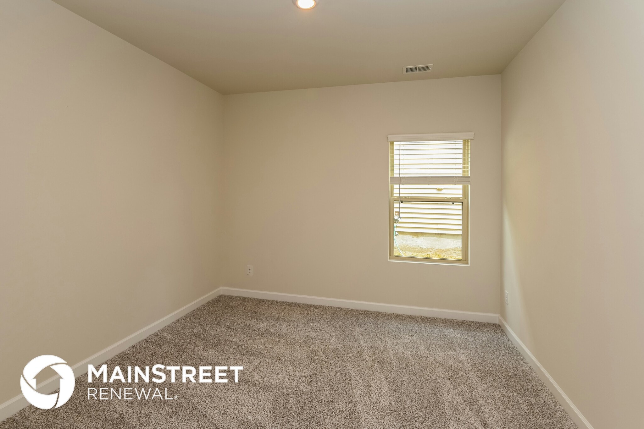 Building Photo - 11909 Red Leaf Dr