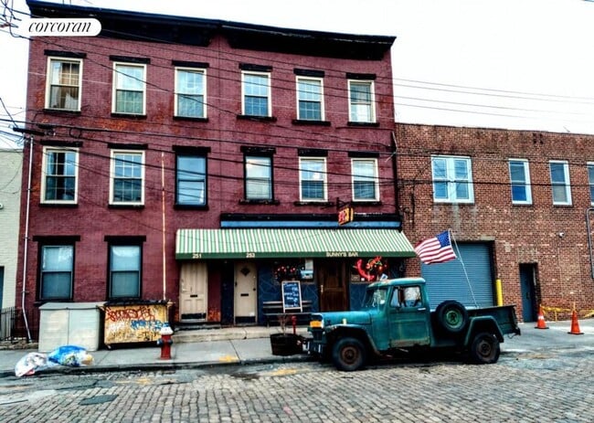 Building Photo - 51 Wolcott St