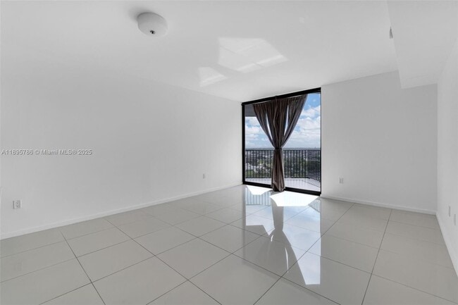 Building Photo - 5252 NW 85th Ave