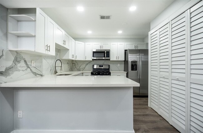 Building Photo - 6211 SW 116th Pl