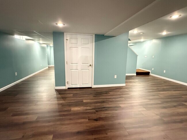 Building Photo - 149 Tinker Rd