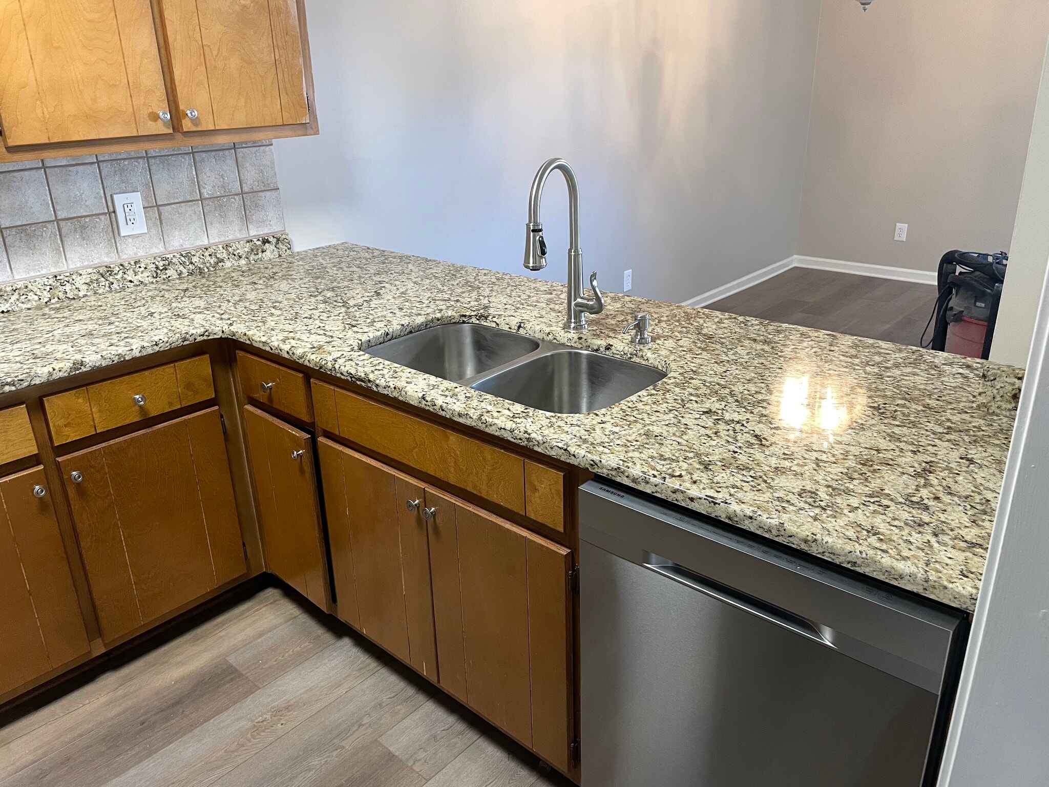 Kitchen 2 - 160 Garden Ct