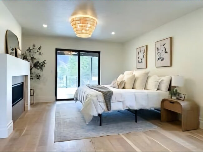 Building Photo - 3425 Fuller Dr