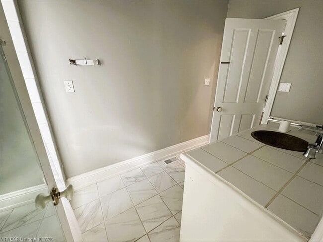 Building Photo - 3603 Free Ferry Rd