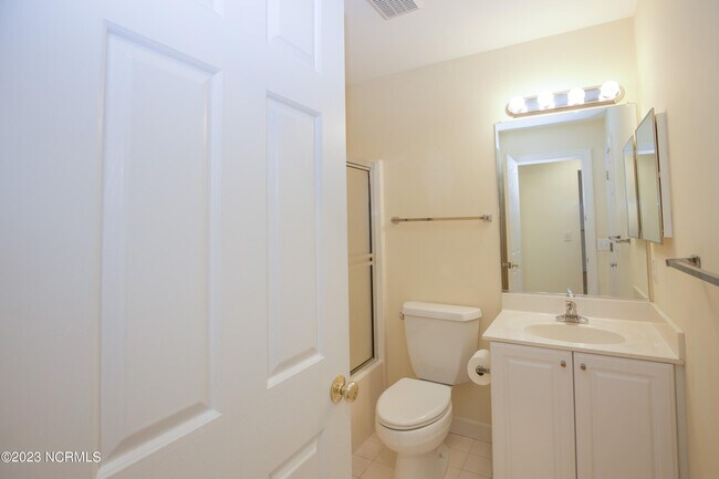 Building Photo - 287 Knoll Rd