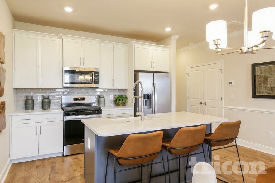 Building Photo - 8 Beautyberry St