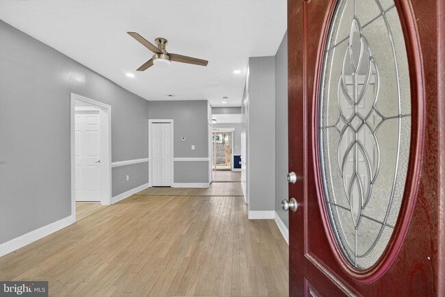 Building Photo - 505 69th St