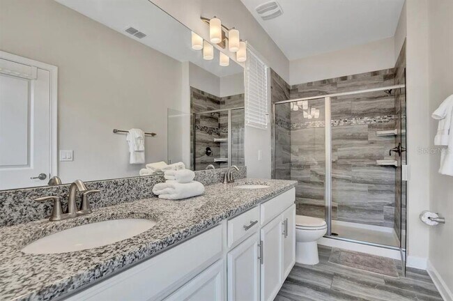 Building Photo - 4769 Kings Castle Cir