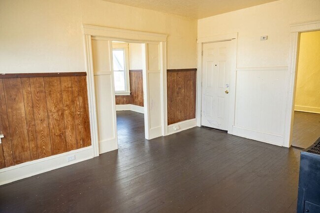 Building Photo - 42 Dorchester St