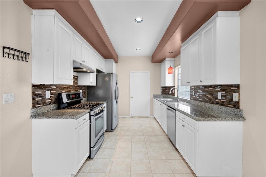 Building Photo - 1339 Hunt Ter