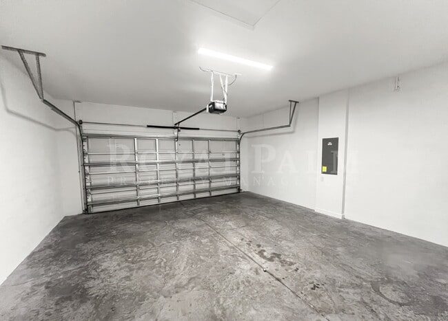 Building Photo - 10706 Clementine Pl