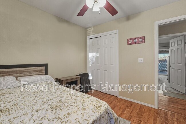 Building Photo - 1700 Gschwind Pl SW