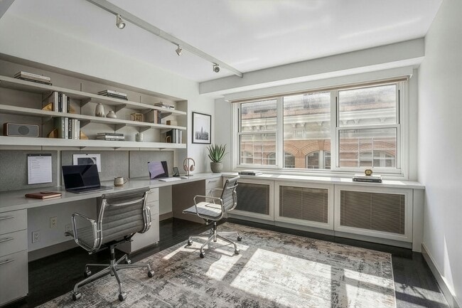 Building Photo - 3 Sheridan Square