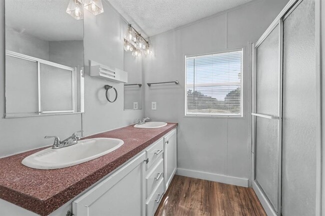 Building Photo - 930 Co Rd 224