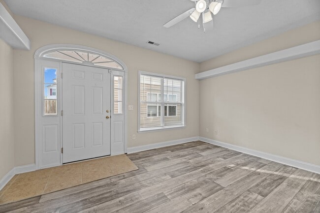 Building Photo - 504 Sea Knight Ln