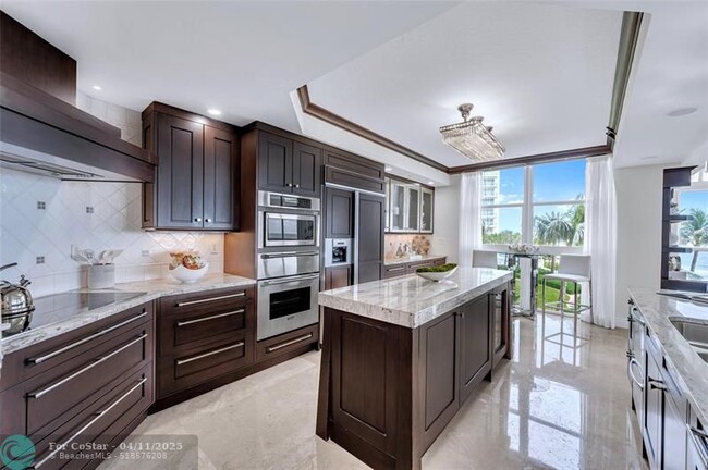 Building Photo - 3200 N Ocean Blvd