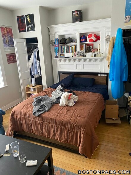 Building Photo - 4 Farrington Ave