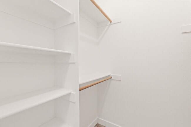 Building Photo - "Spacious, Sophisticated, Modern 3BR, 2BA Condo in the heart of downtown