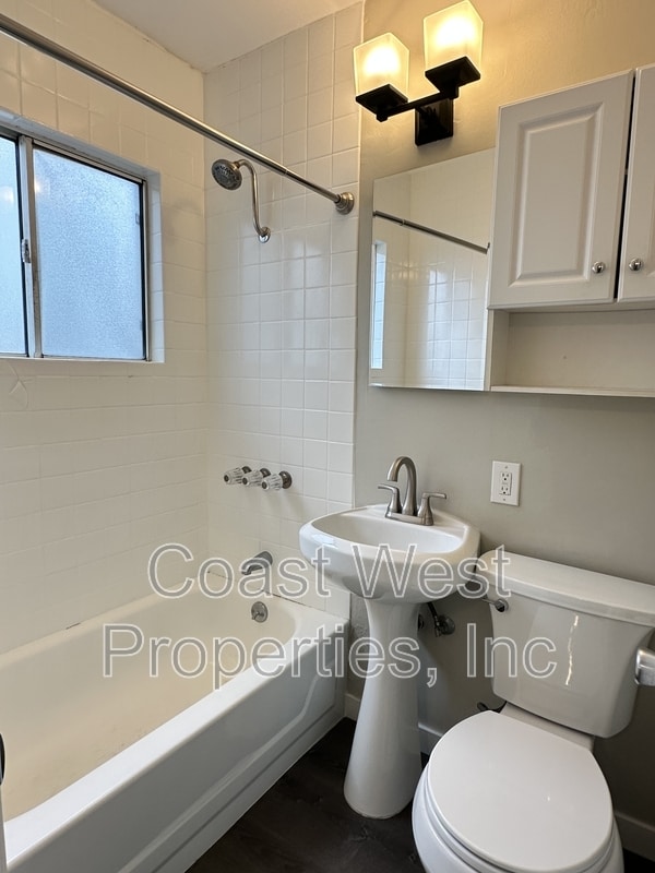 Building Photo - 4431 College Ave