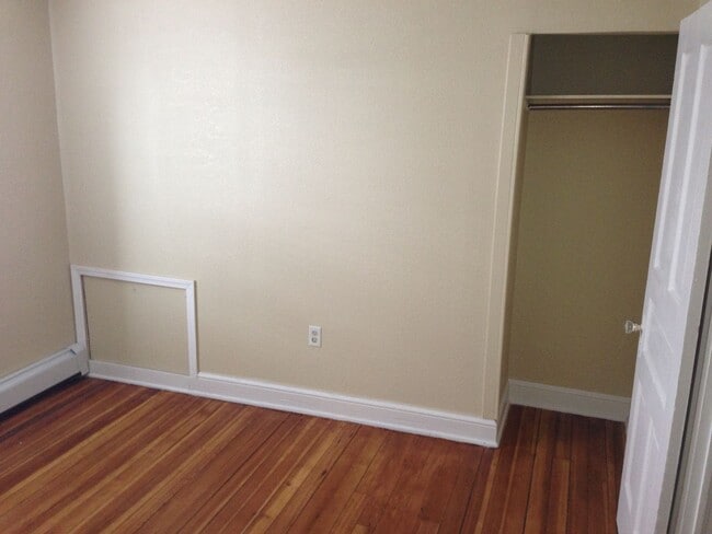 Building Photo - Duluth, MN - 4 bed - 2 bath