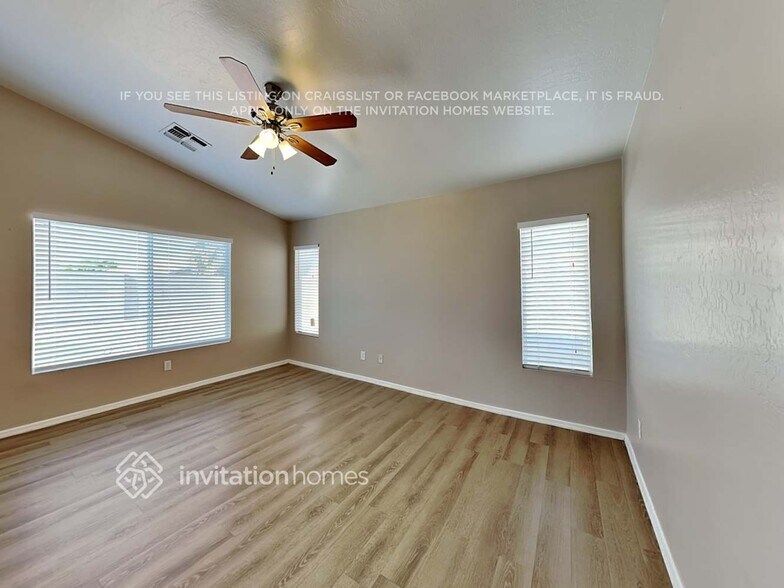 Building Photo - 15417 W Port Royale Ln