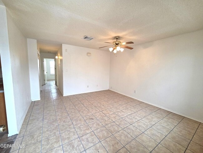 Building Photo - 3856 Tierra Alamo Dr