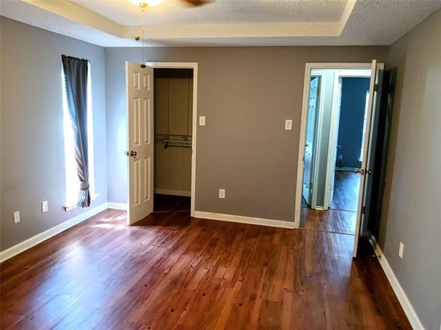 Building Photo - 2742 E Wentwood Dr