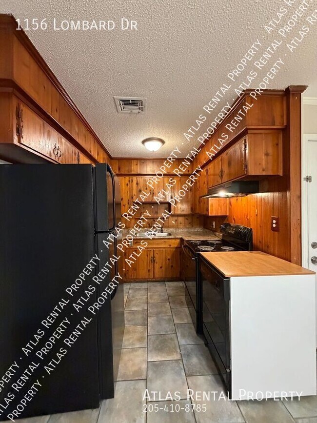 Building Photo - 1156 Lombard Dr