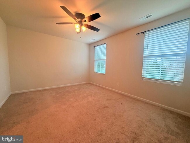 Building Photo - 70 Azalea Cir