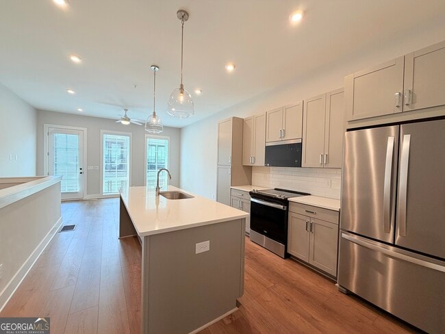 Building Photo - 988 Bibbs Circle NW