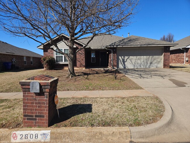 Primary Photo - Over 1600 Sqft in NE Norman w/ Storm Shelter!