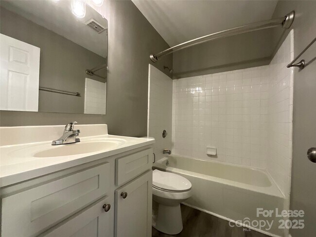 Building Photo - 342 Orchard Trace Ln