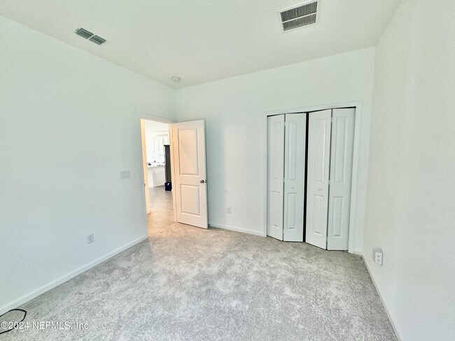 Building Photo - 9598 Giada Dr