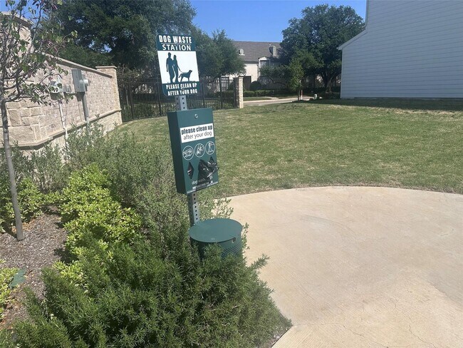 Building Photo - Beautiful and Modern 2-Story Home in Richland Hills!