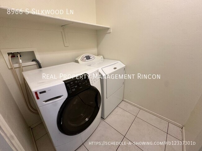 Building Photo - FRESH AND READY!! VAIL SCHOOLS TOO!!3 bed/...